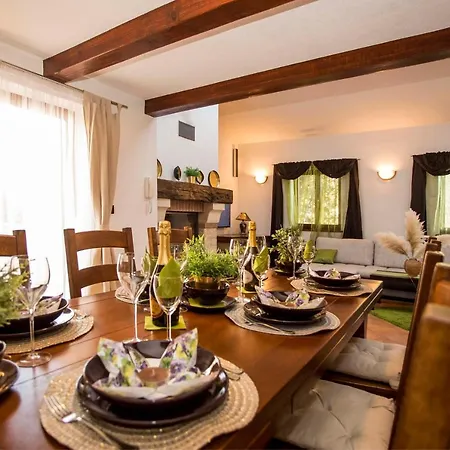 House Alex Appartement *